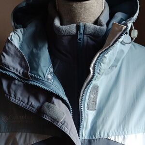 Columbia Ski Interchangeable Woman's Jacket (2-in-1) Size M